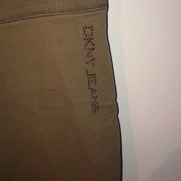 sweatpants - Picture 2 of 2